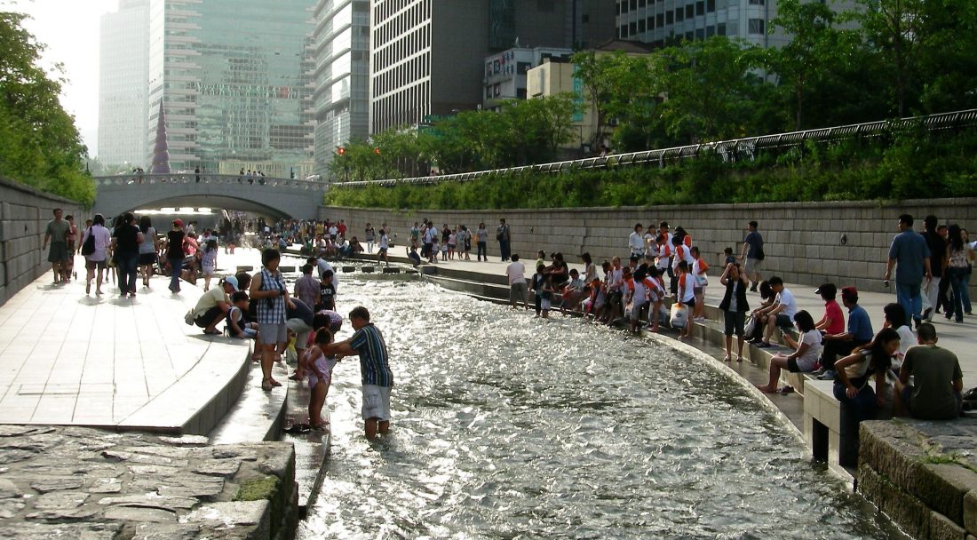 Korean people enjoy new landscape of Cheonggyecheon River Korean people enjoy new landscape of Cheonggyecheon River